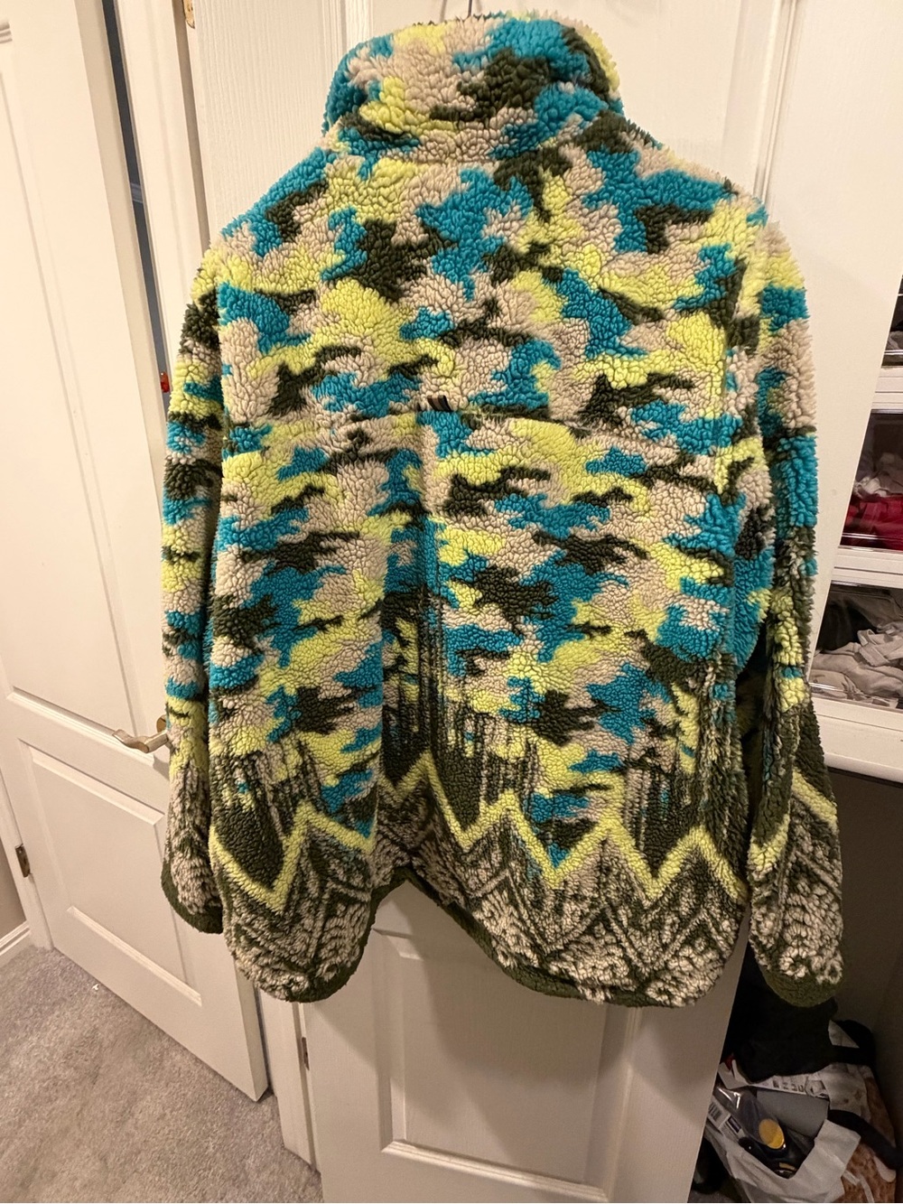 Anthropologie Pilcro Plush Camo Sherpa Jacket XL - Picture 3 of 7